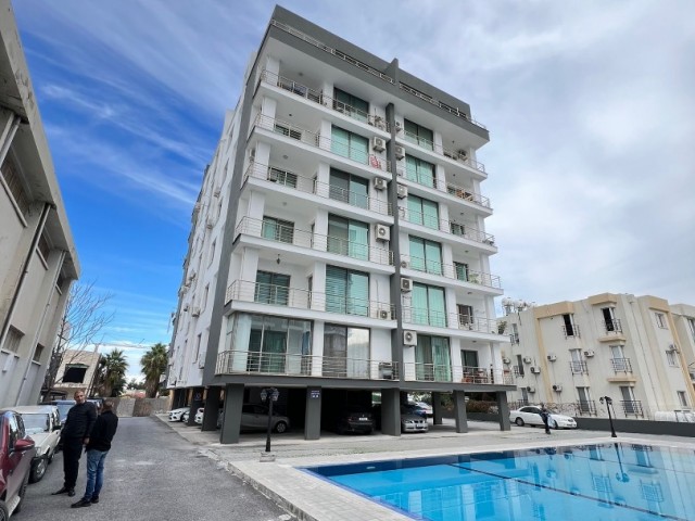 GİRNE MERKEZDE SATILIK 3+1 ORTAK HAVUZLU DENİZ MANZARALI DAİRE, MUTFAĞI AYRI, VERGİLERİ ÖDENMİŞ