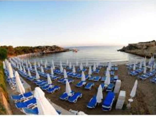 منطقه هتل Deniz Kızı 50 متری دریا با 40% پهنه بندی تایید پروژه ....سند مالکیت معادل.