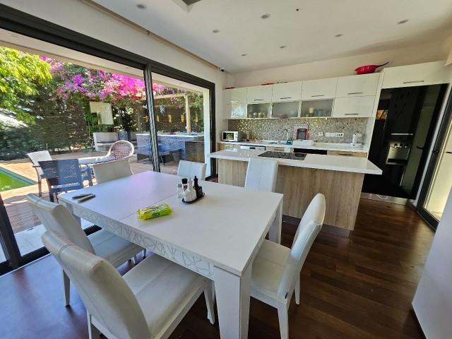 URGENT SALE..... Karaoğlanoğlu very close to the sea and beach. Villa with pool, fully detached, furnished FOR SALE. Taxes paid, in mint condition.....
