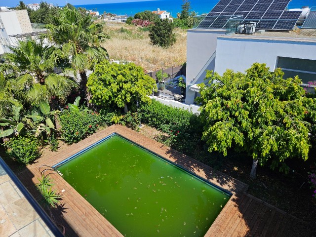 URGENT SALE..... Karaoğlanoğlu very close to the sea and beach. Villa with pool, fully detached, furnished FOR SALE. Taxes paid, in mint condition.....