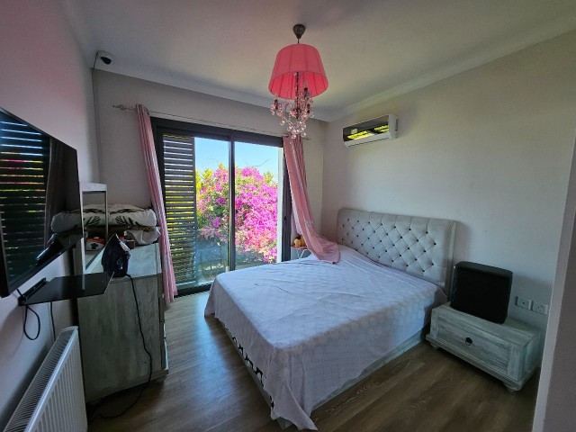 URGENT SALE..... Karaoğlanoğlu very close to the sea and beach. Villa with pool, fully detached, furnished FOR SALE. Taxes paid, in mint condition.....