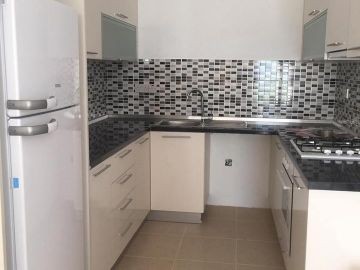 2 bedroom flat,Kaşkar Court ,New all....Turkish title...