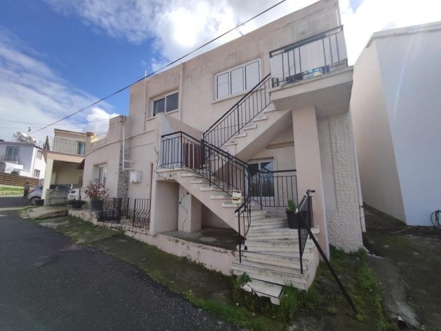 DETACHED VILLA WITH SEA AND MOUNTAIN VIEW FOR SALE IN ALSANCAK, GIRNE, NEAR THE MERIT HOTELS DISTRICT DIRECTLY FROM LANDOWNER  WITH A GREAT INVESTMENT OPPORTUNITY.