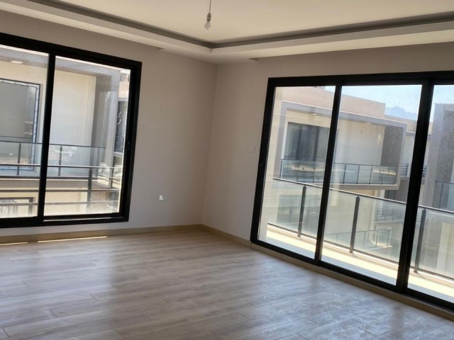 Girne Merkez Satılık 2+1 Daire / 900 Gbp Kira Getirili