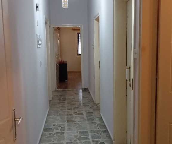 3+1 flat with garden for rent in the center of Kyrenia