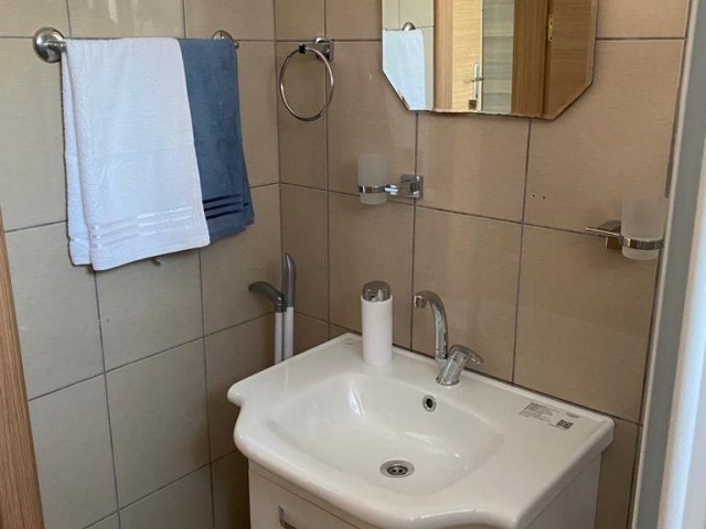 Girne Merkez Satılık 2+1 Daire /  420 Gbp Kıracılı