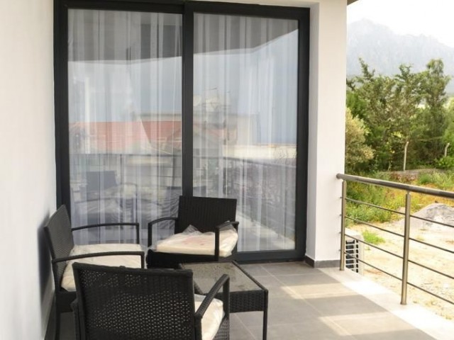 Kyrenia Vermietung 3+1 Villa /Frisch möbliert