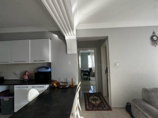 Girne Merkez Satılık 3+1 Daire / 800 Gbp Kira Getirisi Masrafsız Herşeyi Ödenmiş