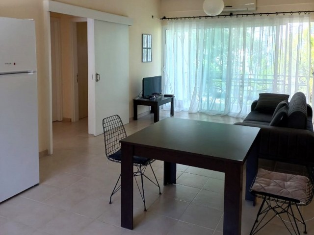 2+1 WOHNUNG ZUM VERKAUF IN KYRENIA LAPTA 400GBP MIETEINKOMMEN