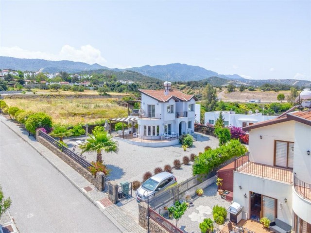 beautiful 3 bedroom villa for sale in bahçeli