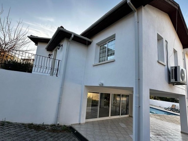 3 bedroom villa for rent in Edremit