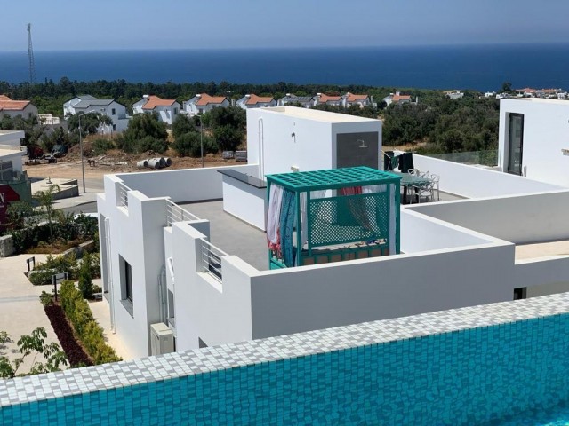 Bahcelide- Bahce Wohnung 2+1, große Dachterrasse mit Meer- und Bergblick