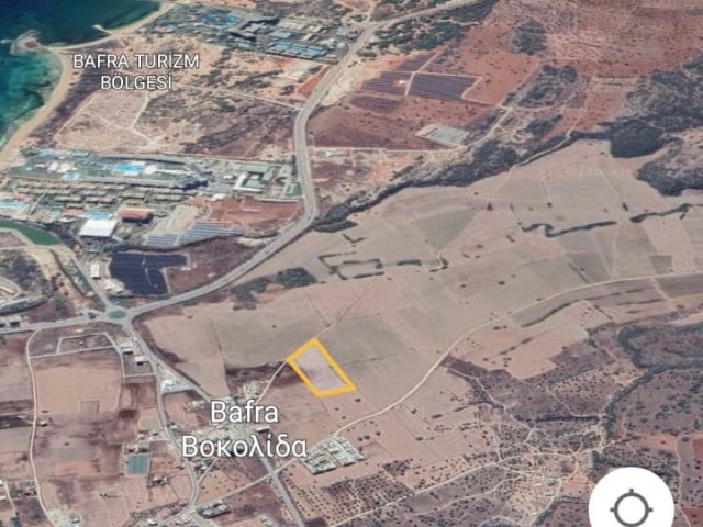 LAND FOR SALE 4.5 decares suitable for villa construction in bafra hotels region from the sea