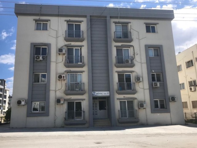 MAGOSA MERKEZDE YARI EŞYALI EŞDEĞER 2+1 SATILIK DAİRE  ADEM AKIN 05338314949