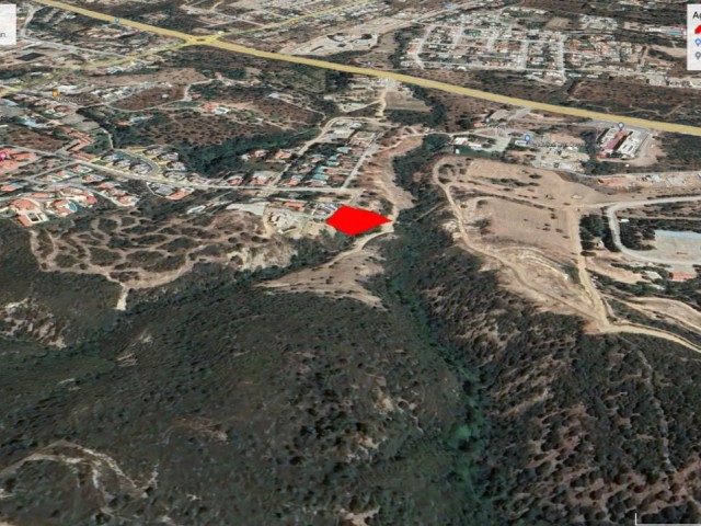 EINE VOLLSTÄNDIGE GELEGENHEIT FÜR DIEJENIGEN, DIE GLEICHZEITIG DEN BERG- UND MEERBLICK IN KYRENIA ALSANCAK ERLEBEN MÖCHTEN. ZUM VERKAUF 2676 M2 OFFEN FÜR DEN REKONSTRUKTION UND ES GIBT EINE STRAßE ADEM AKIN 05338314949