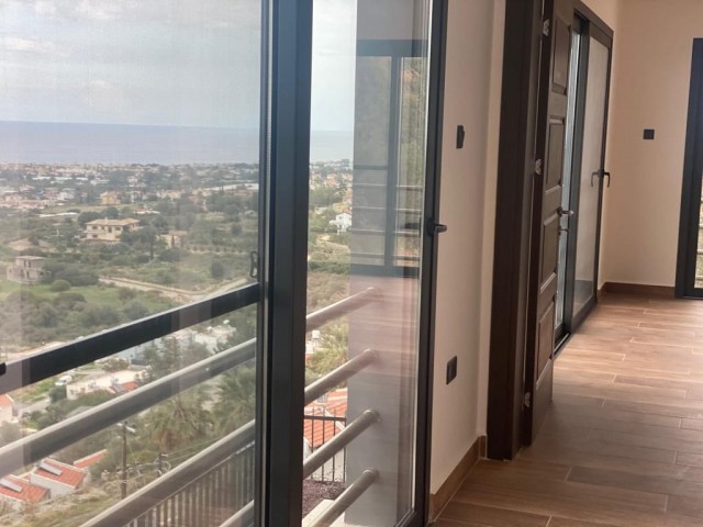 4+1 ULTRA-LUXURIÖSE VILLA DER NEUEN GENERATION IN KYRENIA KARŞIYAKA WIR WERDEN ZUM VERKAUF MIT EINEM GRUNDSTÜCK VON 400 M2 IM INNEREN ANGEBOTEN. RUFEN SIE UNS ADM AKIN 05338314949 an