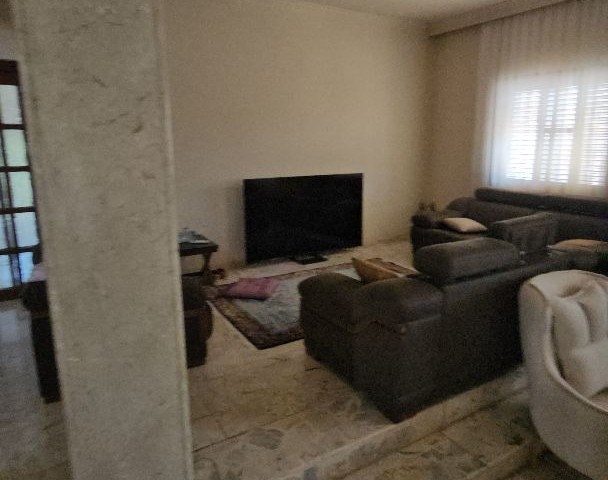 corner villa with pool 900 m2 yeniboğaziçi 3+2 valuable commercial location(()))) villa with private pool duplex 3+2 &900 m2 land yeniboğaziçi commerciallocation((()))ویلا سه خوابه با لوکیشن تجاری سر نب ش نزدیک جاده سالامیس با استخر اختصاصی و عرصه ۹۰۰ متری