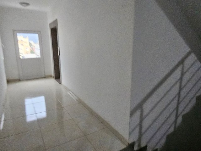 kiralık 2+1 gulseren Gazimağusa eşyalı ((uii)) 2+1 for rent Famagusta gulseren ((uii)) واحد دو خوابه اجاره ماگوسا گلسرن فرنیش