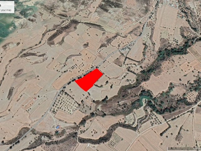 11 DECLARES OF LAND FOR SALE AT A BARGAIN PRICE ON THE MAIN ROAD IN ÇINARLI ADEM AKIN 05338314949