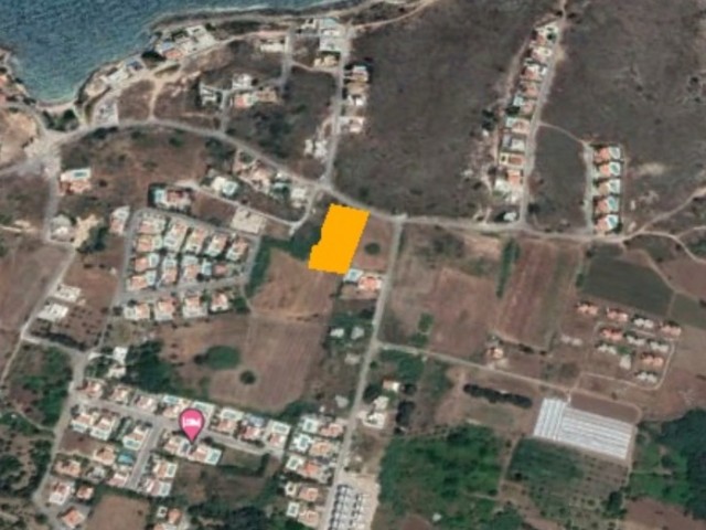 FOR SALE IN GRINE KARŞIYAKA IN A SUPER LOCATION WITH SEA VIEW, 2 DONARIES, 2 EVLEK EQUIVALENT TITLE DEED LAND PRICE PER DONARI 150,000 GBP ASEM AKIN 05338314949