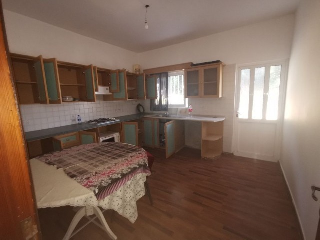 Flat To Rent in Girne Merkez, Kyrenia