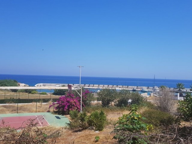 تخت برای اجاره in Girne Merkez, گیرنه