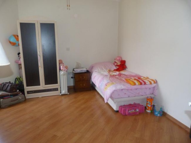 3 BEDROOMS FLAT FOR RENT