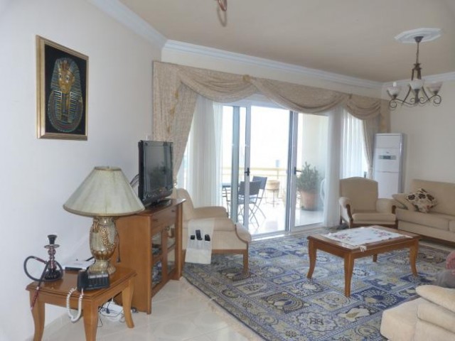 3 BEDROOMS FLAT FOR RENT