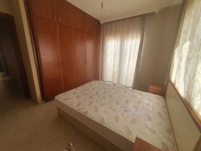 3 Bedrooms large flat for rent with beautiful sea view. 