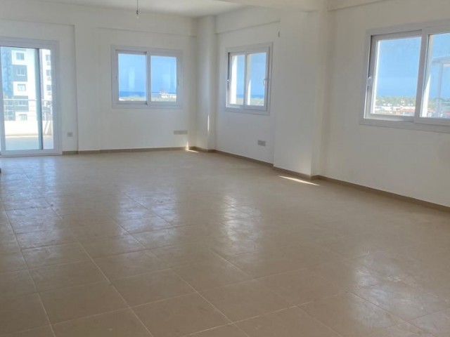 3+1 (Türkische KOKANLI ) (189 m2) PENTHOUSE zum Verkauf in Famagusta YENIBOGAZICI **  ** 