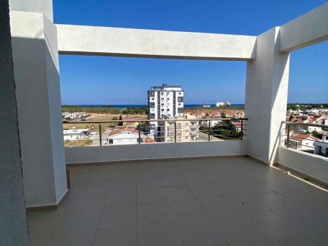 3+1 (Türkische KOKANLI ) (189 m2) PENTHOUSE zum Verkauf in Famagusta YENIBOGAZICI **  ** 