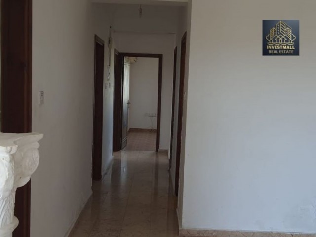 SEHR ERSCHWINGLICHE 160 QUADRATMETER 3+1 MEERBLICK WOHNUNG ZU VERKAUFEN IN FAMAGUSTA REGION