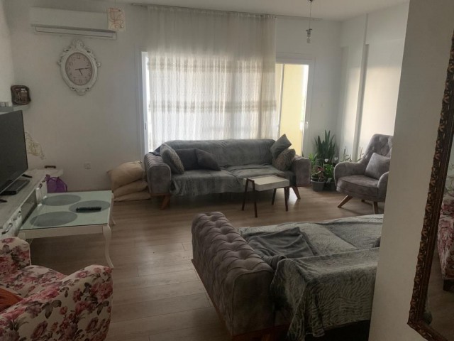 MAĞUSA GÜLSEREN BÖLGESİNDE SATILIK PENTHOUSE