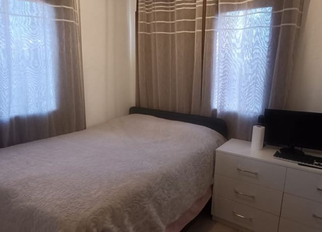 Ofis izinli, 1+1, girne , satılık daire  