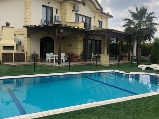 VILLA ZUM VERKAUF IN YESILTEPE/ALSANCAK