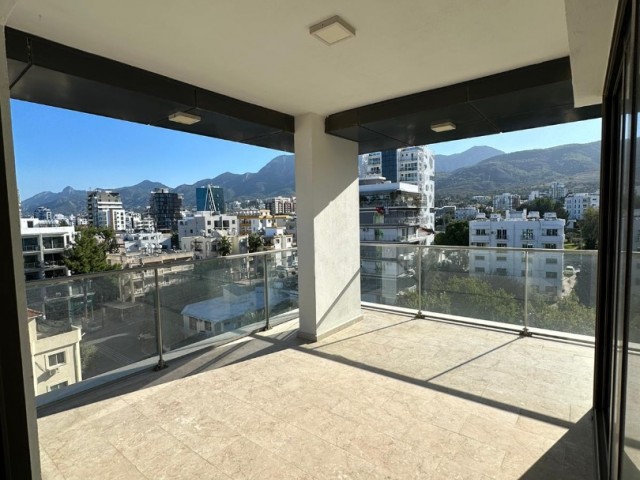 Girne Merkez'de 3+1 penthouse