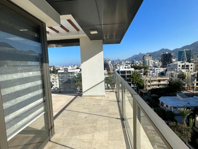 Girne Merkez'de 3+1 penthouse