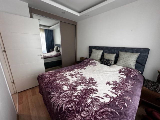 Flat for sale in a complex with pool in Alsancak