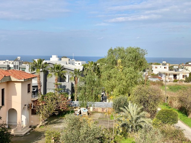 Kyrenia Alsancak / 2 / 3 Schlafzimmer Villen zu verkaufen/Gelegenheit Preis!!! / Garten / Meerblick ** 