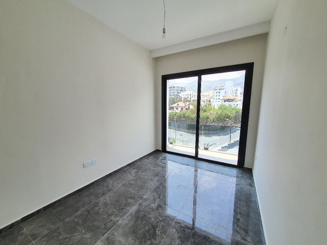 Girne Merkez | Ultra Lux | Ortak Havuzlu | 2+1 Penthouse |Dağ Manzaralı Daire