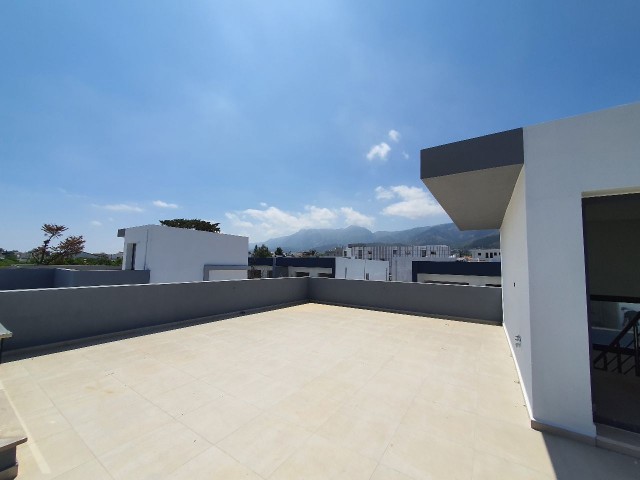 Kyrenia Alsancak / 1 KM zum Meer / Berg Meerblick / Gartenvilla ** 