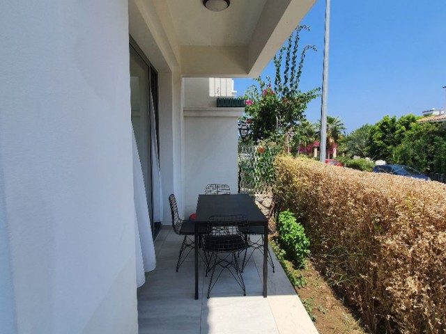 Kyrenia Alsancak / Grundstück Mit Gemeinschaftspool / Wohnung Im Erdgeschoss Mit Garten ** 