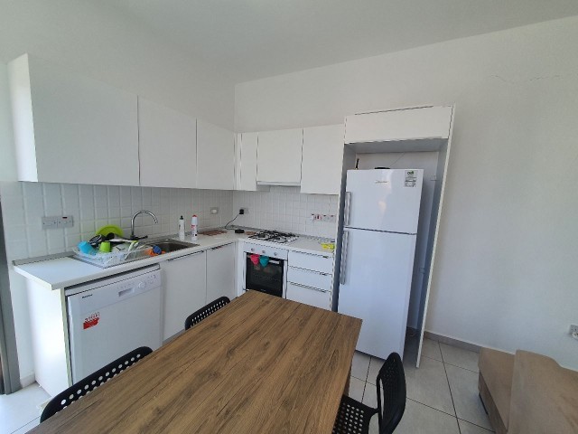 Kyrenia Alsancak / Grundstück Mit Gemeinschaftspool / Wohnung Im Erdgeschoss Mit Garten ** 