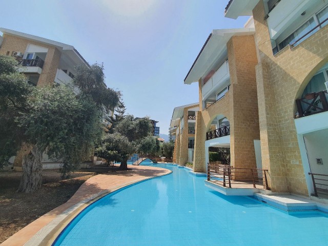 Kyrenia Central de; Türkische Kokanli, Full Esyali, Apartment mit Poolblick ** 