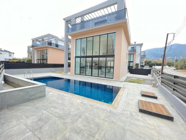 Kyren Ozankoy; Cratos Hotel is 5 minutes Away, 4 Bedrooms, THE LAST 2 VILLAS! ** 