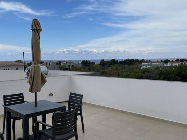 Girne Karaoglanoglu; Complex with Shared Pool, Fully Furnished, Terrace Flat