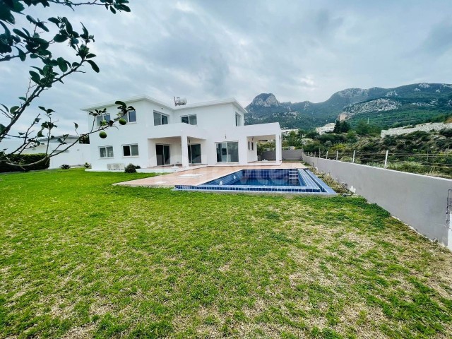 Kyrenia Catalkoy; Herrlicher Meerblick, Villa mit 3 Schlafzimmern und Garten