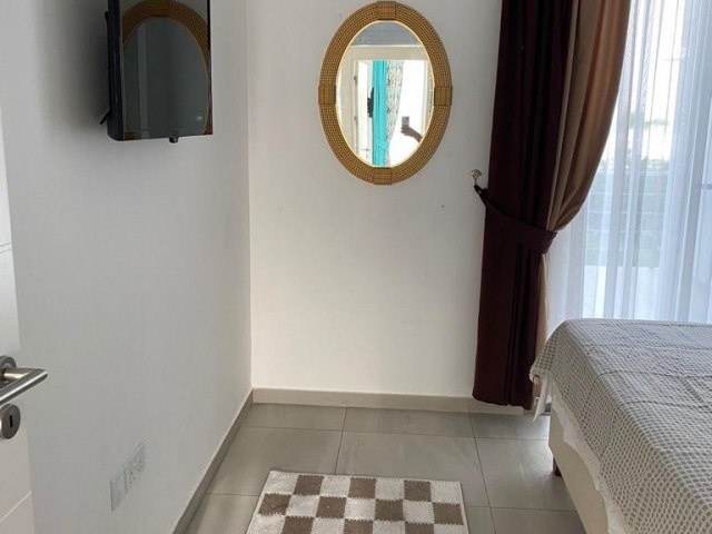 Kyrenia Olivenhain; Türkische Tür, komplett möbliert, Apartment mit Poolblick