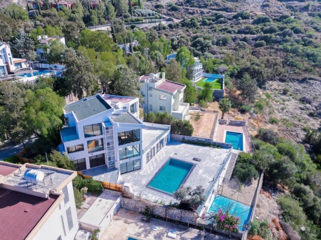 Girne Zeytinlik; Muhteşem Deniz Manzaralı, 6+3 Ultra Lux Villa