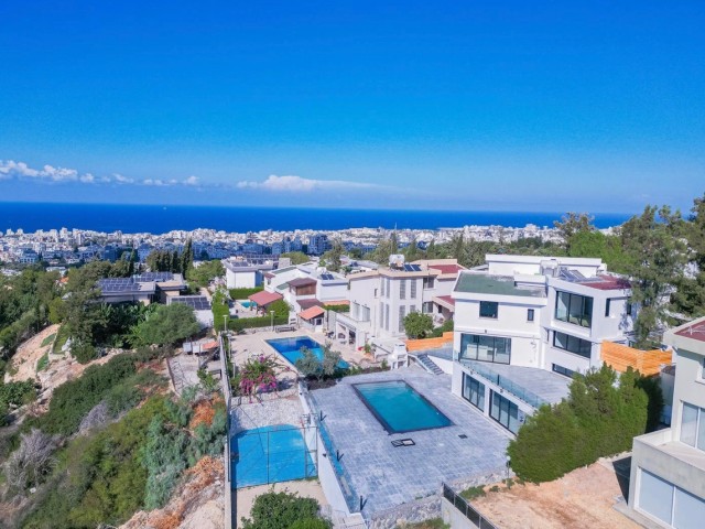 Girne Zeytinlik; Muhteşem Deniz Manzaralı, 6+3 Ultra Lux Villa